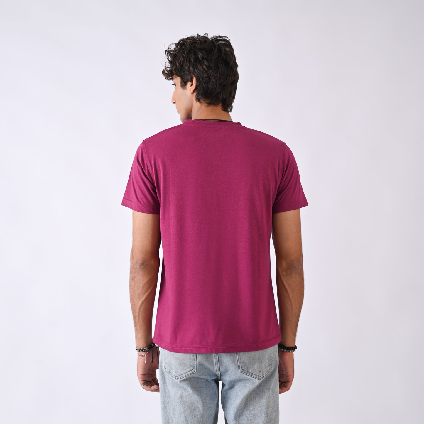 V-Neck - Fuschia