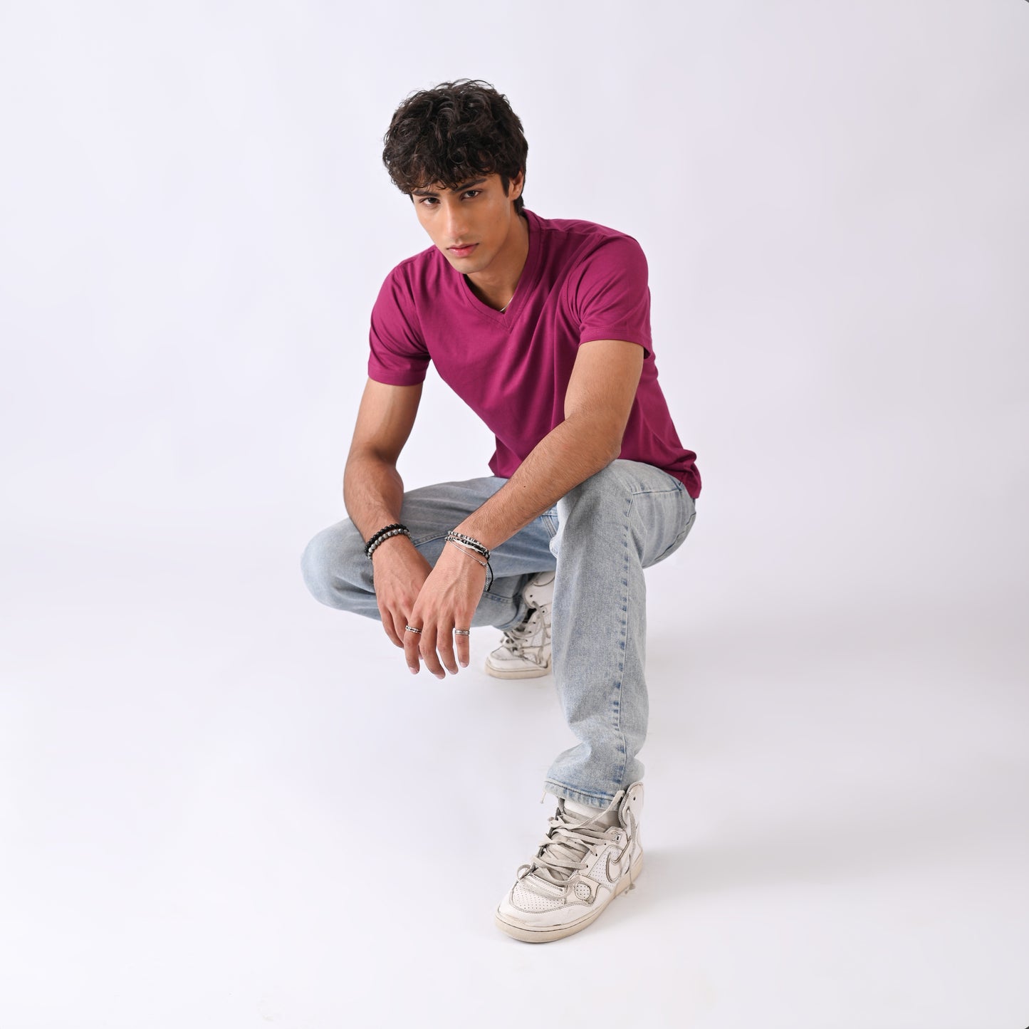 V-Neck - Fuschia