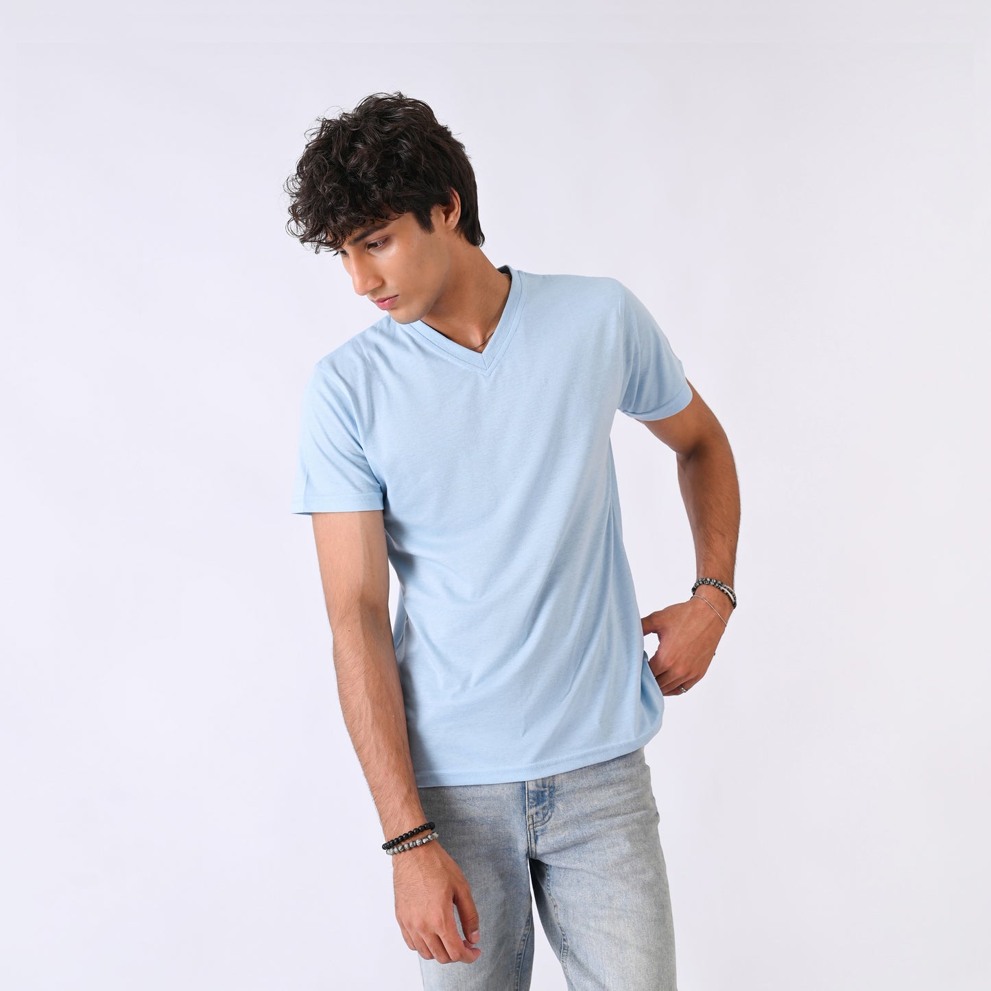 V-Neck - Light Blue